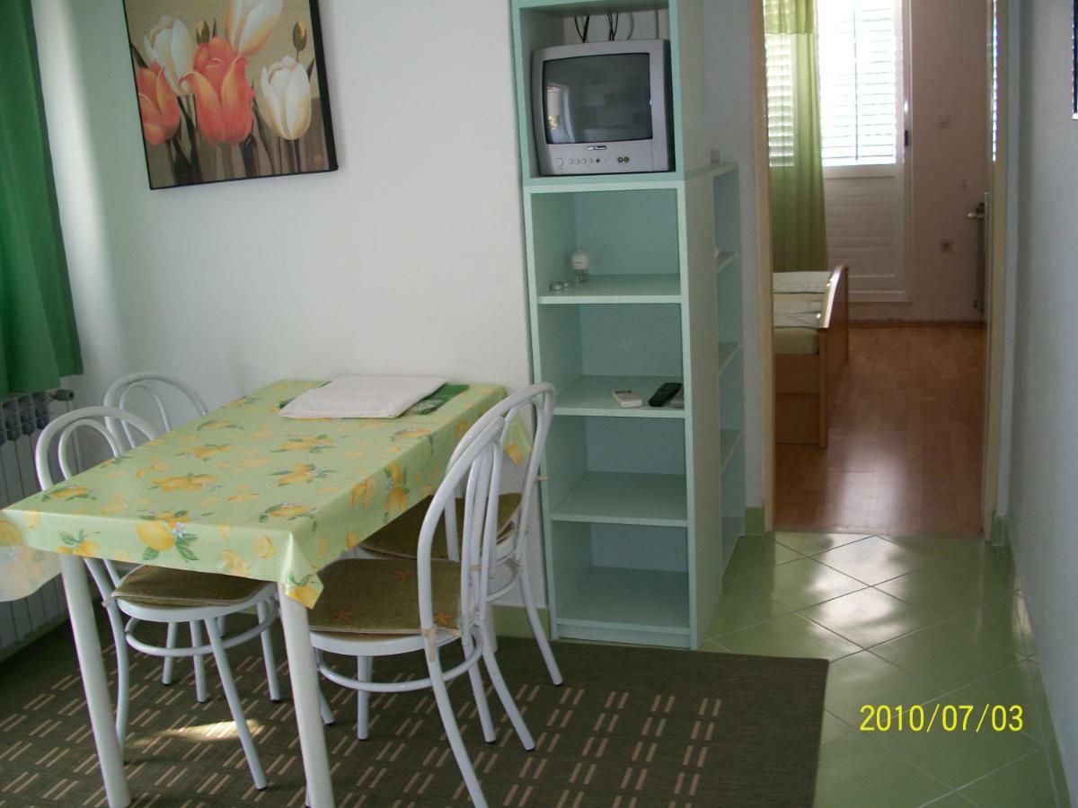 Apartmani Surlin Χβαρ Εξωτερικό φωτογραφία