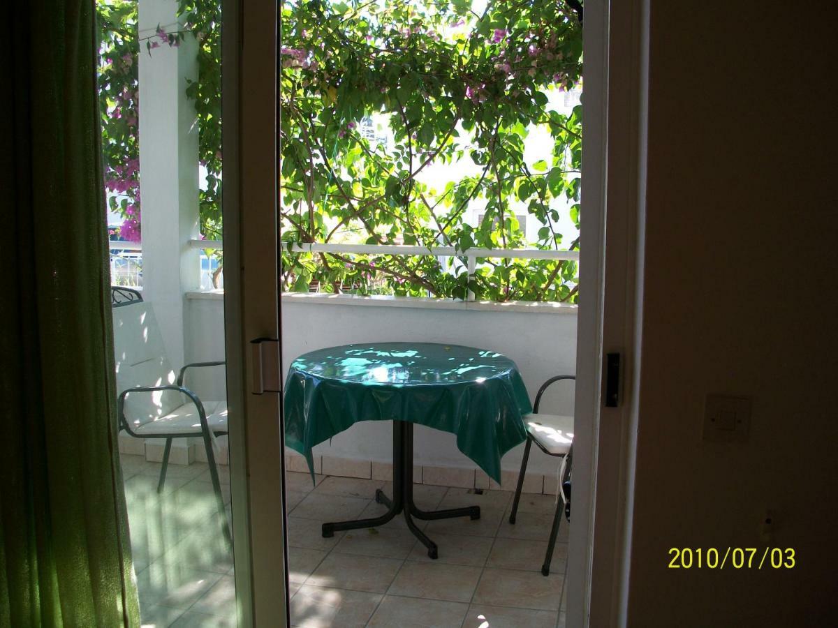 Apartmani Surlin Χβαρ Εξωτερικό φωτογραφία